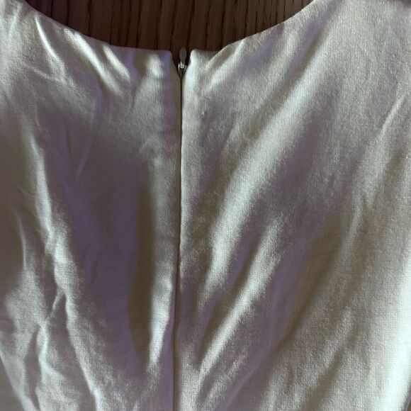 Banana Republic Sleeveless Bodycon structured dress in off white - Size 2 - Picture 5 of 6